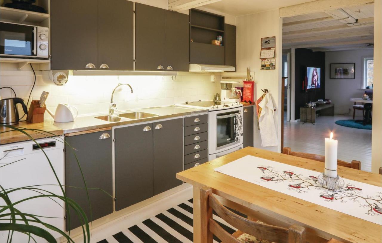 Gorgeous Home In Oestra Soennarsloev With Kitchen Ostra Sonnarslov Eksteriør billede